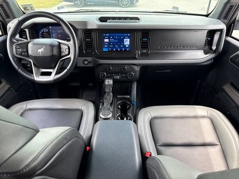 Used 2023 Ford Bronco Black Diamond w/ Sasquatch Package AWD/4WD image 15