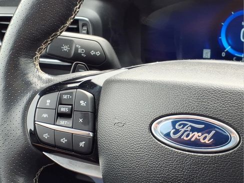 Used 2023 Ford Explorer ST AWD/4WD image 21