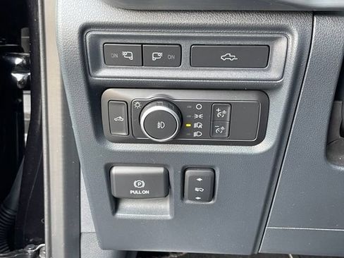 Used 2022 Ford F150 Lariat w/ Equipment Group 502A High AWD/4WD image 25