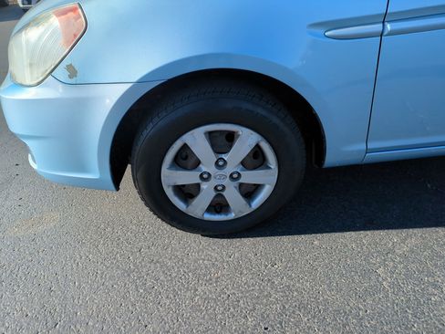 Used 2011 Hyundai Accent GLS w/ Premium Pkg 4 image 11