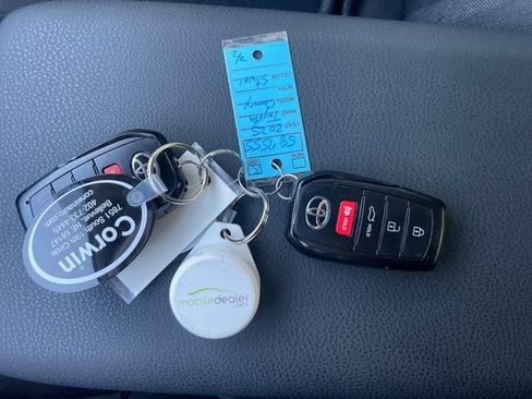 Used 2025 Toyota Camry LE FWD image 18