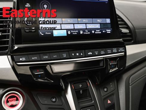 Used 2025 Honda Odyssey Sport-L image 19