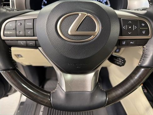 Used 2023 Lexus GX 460 Premium w/ Premium Package image 18
