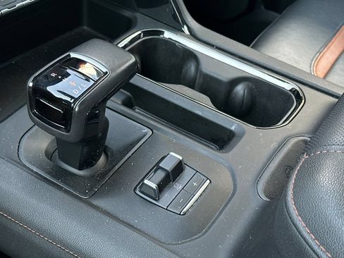 Used 2022 GMC Sierra 1500 AT4 w/ AT4 Premium Package AWD/4WD image 20