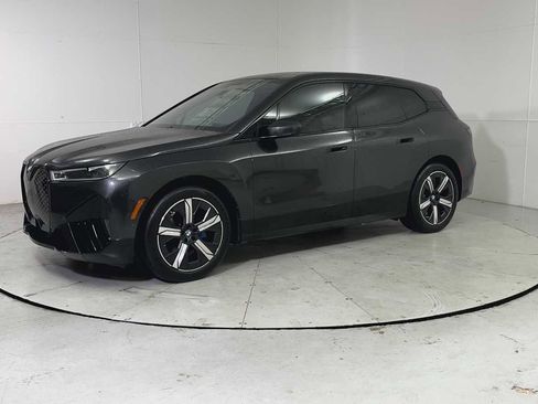 Certified 2023 BMW iX xDrive50 w/ Premium Package AWD/4WD image 5