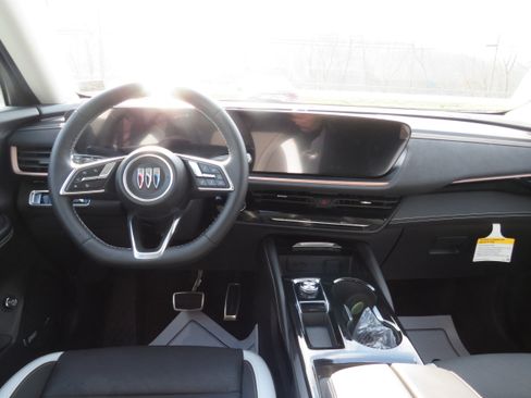 New 2025 Buick Envision Sport Touring image 9