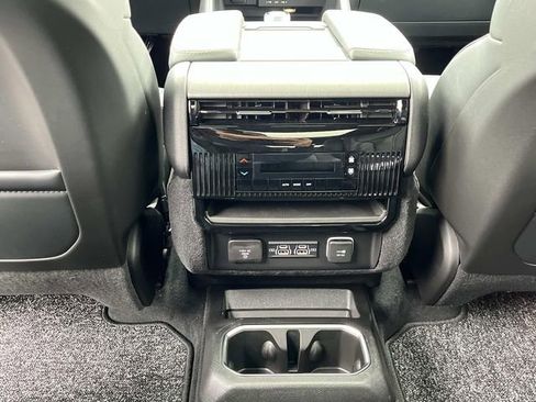 New 2026 Jeep Grand Wagoneer 4WD image 16
