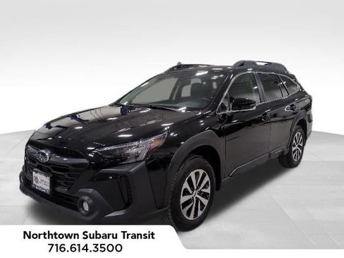 Certified 2025 Subaru Outback Premium image 3