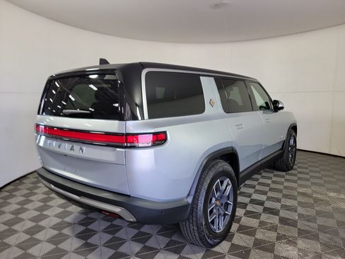 Used 2023 Rivian R1S Adventure AWD/4WD image 5