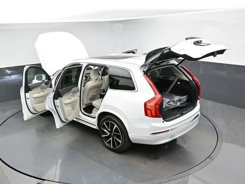 Used 2023 Volvo XC90 B5 Plus w/ Protection Package Premier AWD/4WD image 49