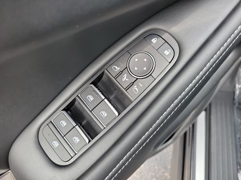 Certified 2026 INFINITI QX60 Luxe w/ Cargo Package FWD image 18