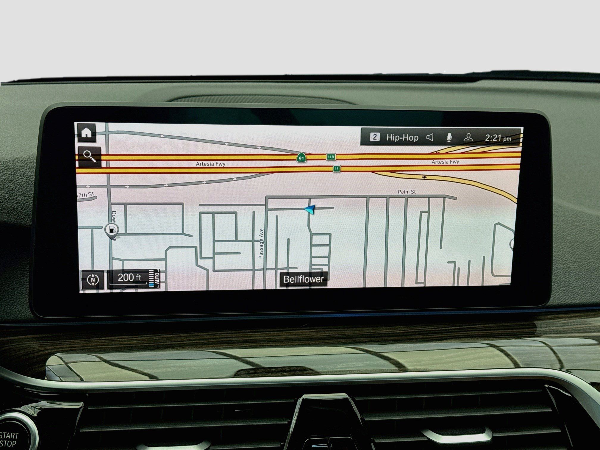 Used 2023 BMW 530e w/ Convenience Package RWD image 9
