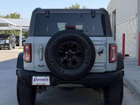 Used 2021 Ford Bronco First Edition AWD/4WD image 5