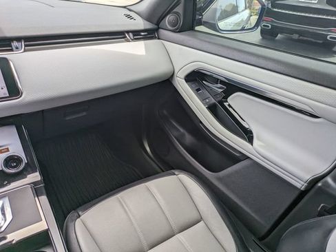 Used 2022 Land Rover Range Rover Evoque R-Dynamic S AWD/4WD image 18
