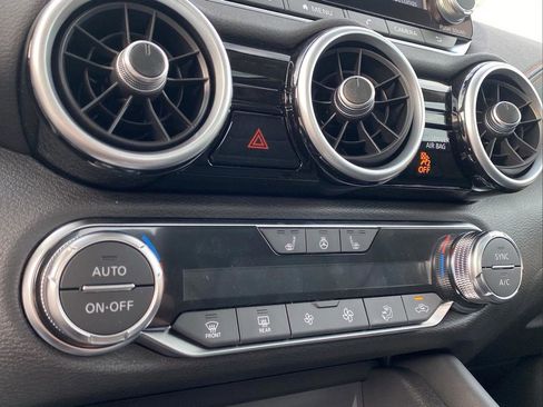 New 2025 Nissan Sentra SR w/ SR Premium Package image 18