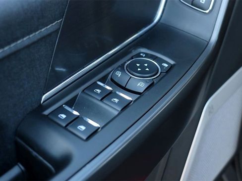 New 2025 Ford F150 Lariat w/ Equipment Group 502A High image 18