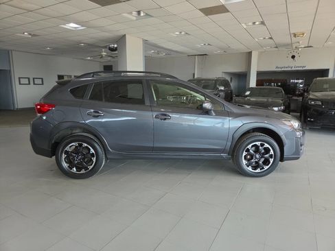 Used 2022 Subaru Crosstrek 2.0i Premium AWD/4WD image 8