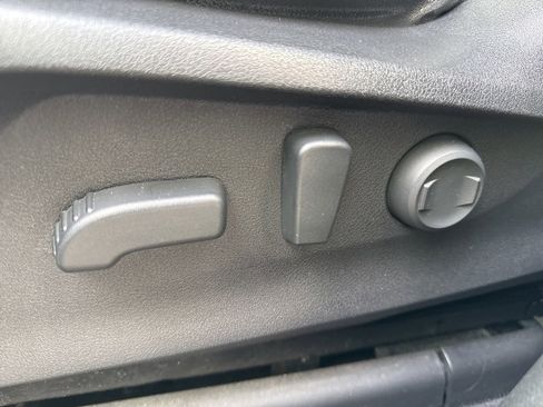 Used 2022 Subaru Ascent Limited w/ Popular Package #4 image 12