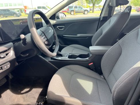 Used 2025 Kia K4 LXS image 25