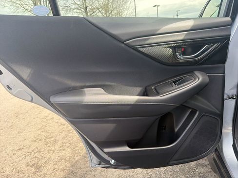 Used 2024 Subaru Outback Premium image 17