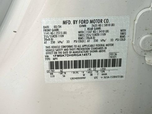 Used 2024 Ford Explorer XLT w/ Equipment Group 202A RWD image 34