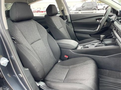 Certified 2025 Honda Accord LX image 25