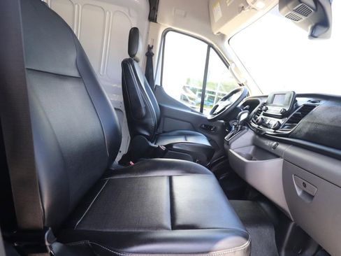 Used 2025 Ford Transit 250 148 High Roof Extended image 22