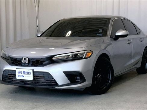 Used 2022 Honda Civic EX-L image 2