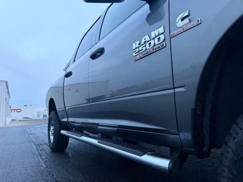 Used 2013 RAM 2500 Tradesman w/ Chrome Appearance Group image 10