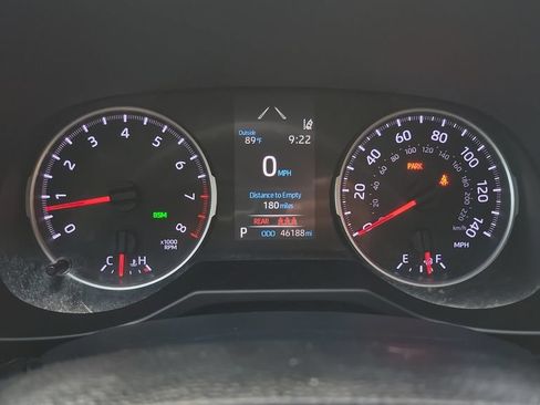 Certified 2020 Toyota RAV4 XLE FWD image 21