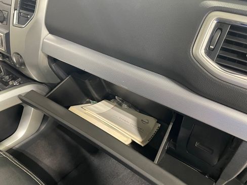 Used 2016 Nissan Titan PRO-4X image 27