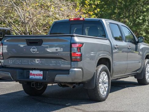 Used 2022 Nissan Frontier SV AWD/4WD image 10