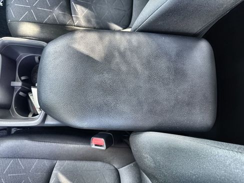 Used 2025 Toyota RAV4 XLE image 29