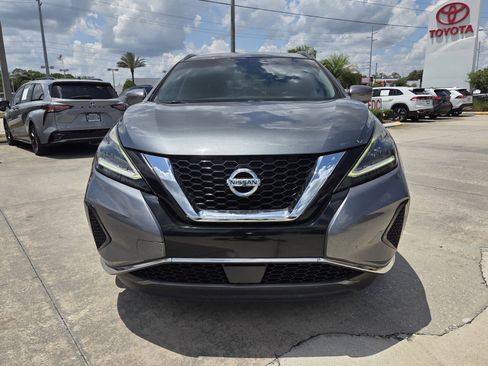 Used 2020 Nissan Murano SV w/ Cargo Package FWD image 2