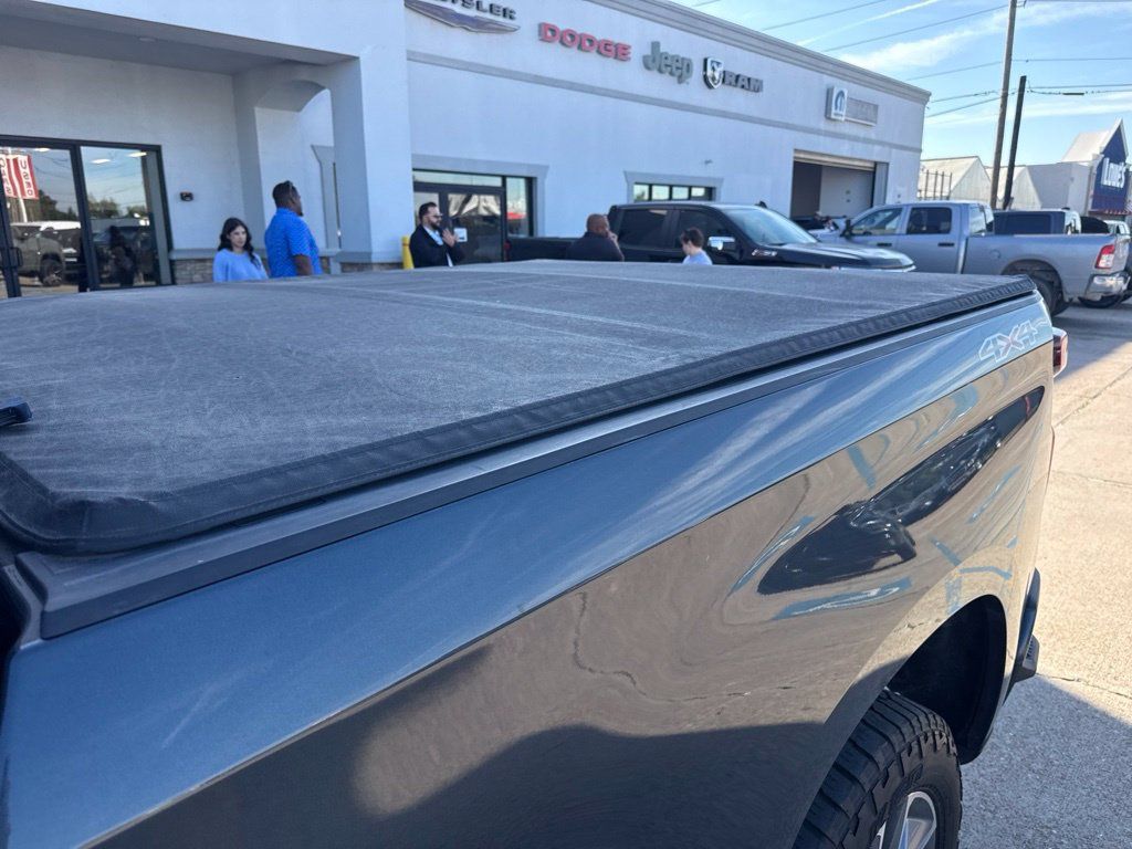 Used 2019 Chevrolet Silverado 1500 RST w/ All-Star Edition AWD/4WD image 10