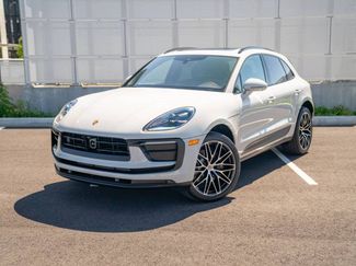 New 2026 Porsche Macan AWD/4WD video 1