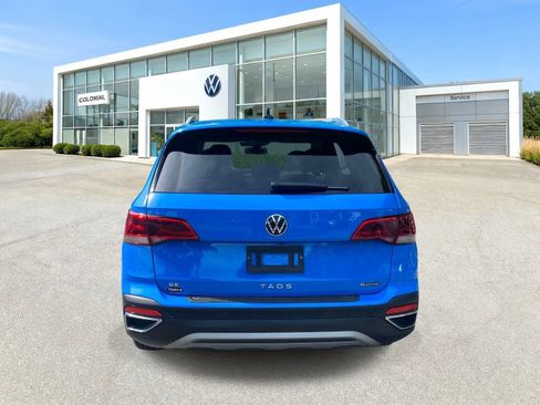 Certified 2022 Volkswagen Taos SE AWD/4WD image 4
