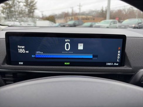 Used 2022 Ford Mustang Mach-E Select image 19