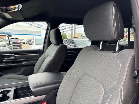 Used 2022 RAM 1500 Big Horn AWD/4WD image 9