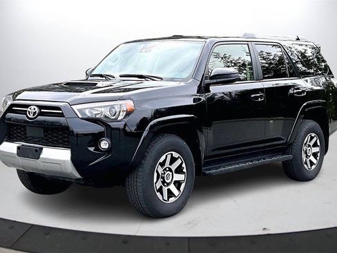 Used 2024 Toyota 4Runner TRD Off-Road image 4