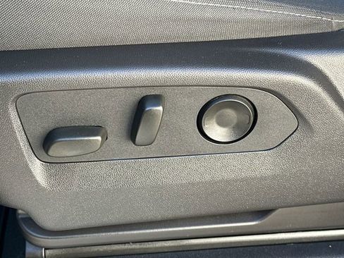 Certified 2024 GMC Sierra 2500 SLE w/ SLE Convenience Package image 37