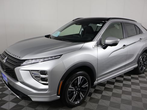 New 2026 Mitsubishi Eclipse Cross SEL AWD/4WD image 10