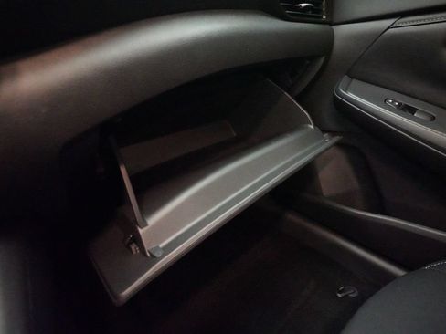 Used 2025 Nissan Sentra SV w/ All-Weather Package FWD image 28