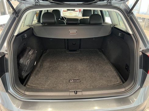 Used 2017 Volkswagen Golf Alltrack AWD/4WD image 32