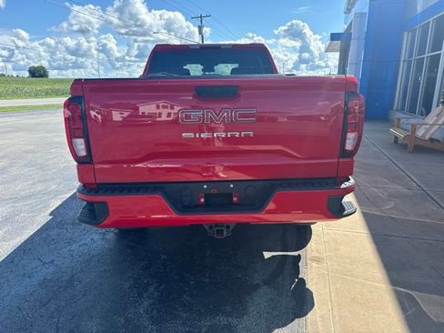 Used 2023 GMC Sierra 1500 Pro w/ Graphite Edition AWD/4WD image 3
