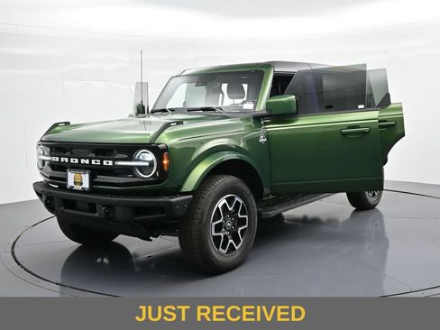 Certified 2024 Ford Bronco Outer Banks AWD/4WD image 23