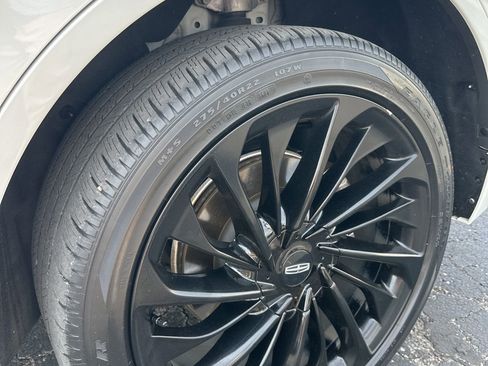 Used 2022 Lincoln Aviator Reserve w/ Equipment Group 201A image 5