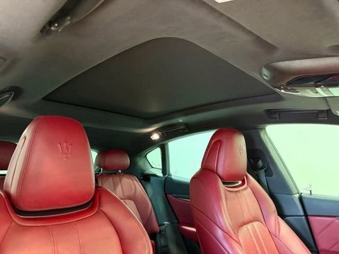 Used 2021 Maserati Levante S GranSport image 30