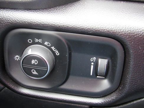 Used 2025 RAM 2500 Lone Star AWD/4WD image 23