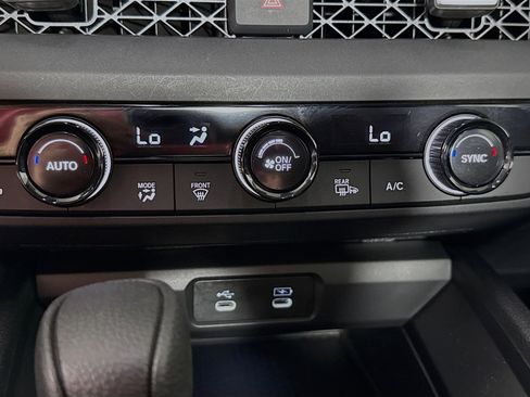 Used 2025 Honda Accord SE image 17